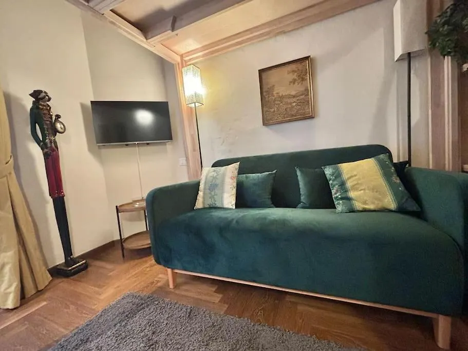 Lovely Studio Flat Nearby Piazza Maggiore Bologne 0*,  Italie